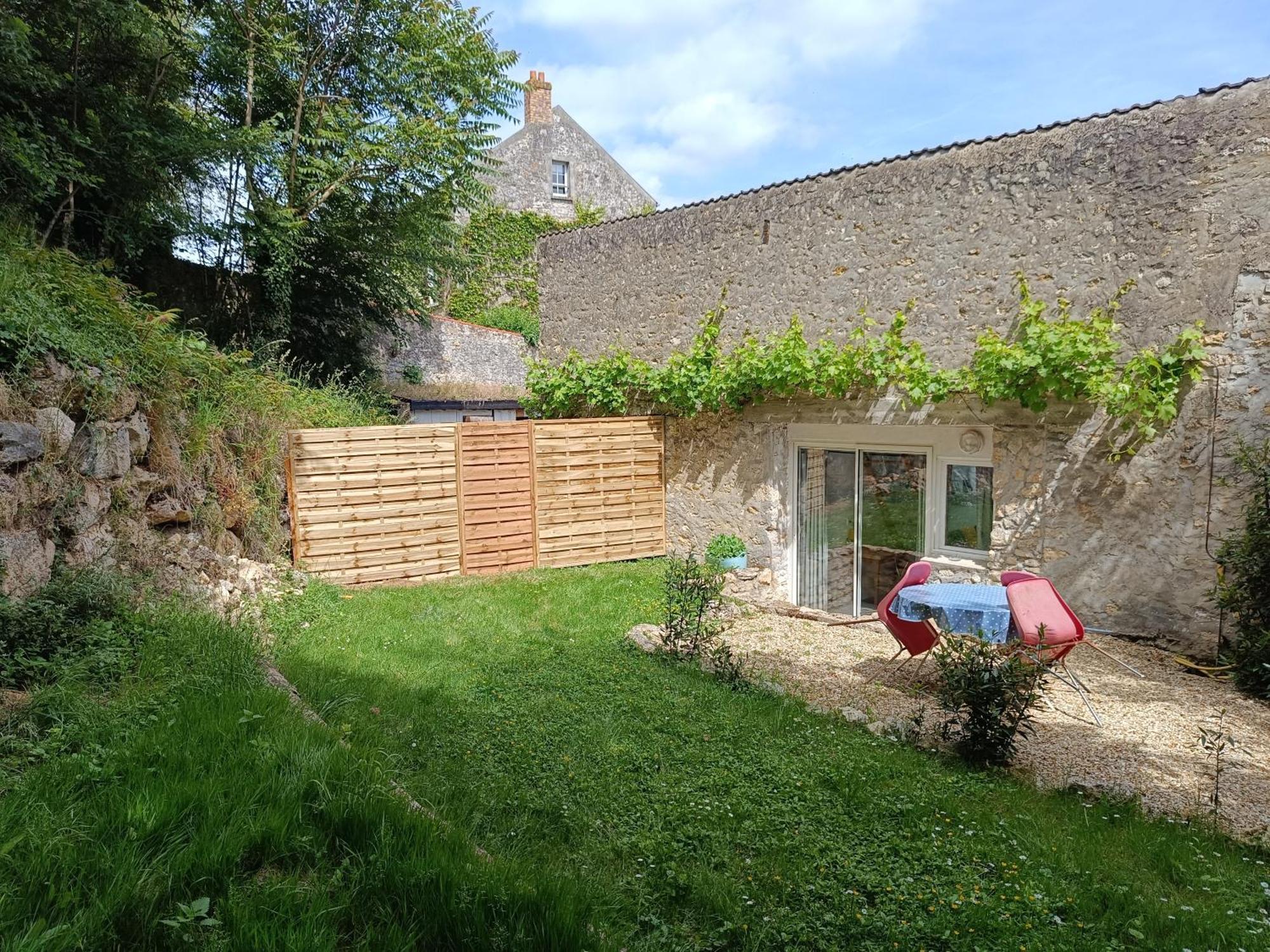 Logement Entier Dans Village Calme Guillerval Экстерьер фото